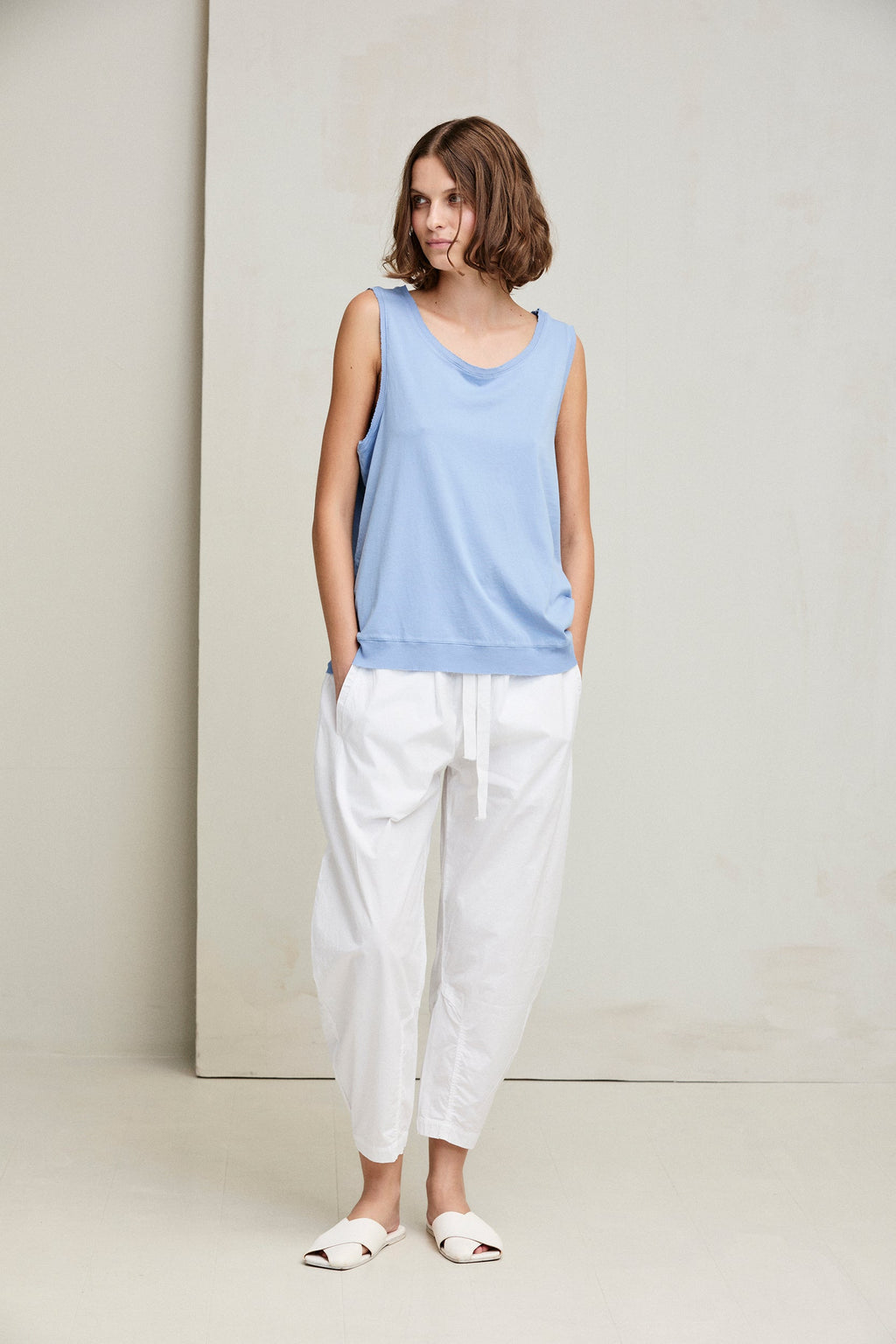 Light Blue Round Neck Sleeveless Knitted Tank Top