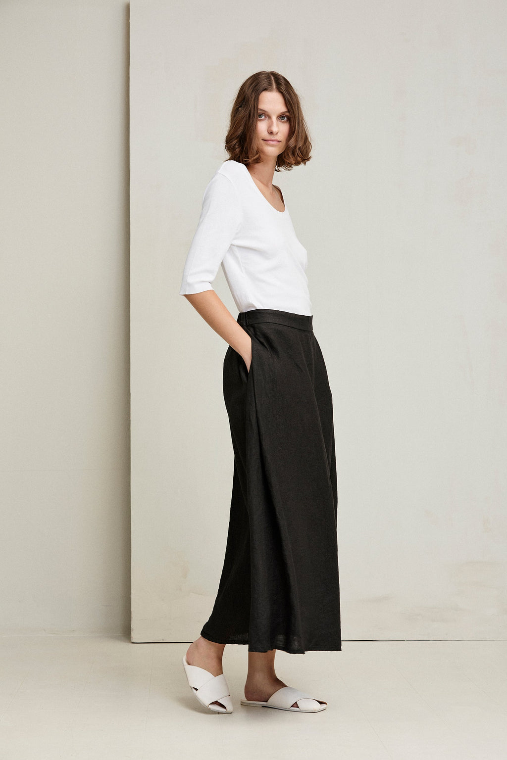 Black Linen Wide - Leg Trousers with Pockets