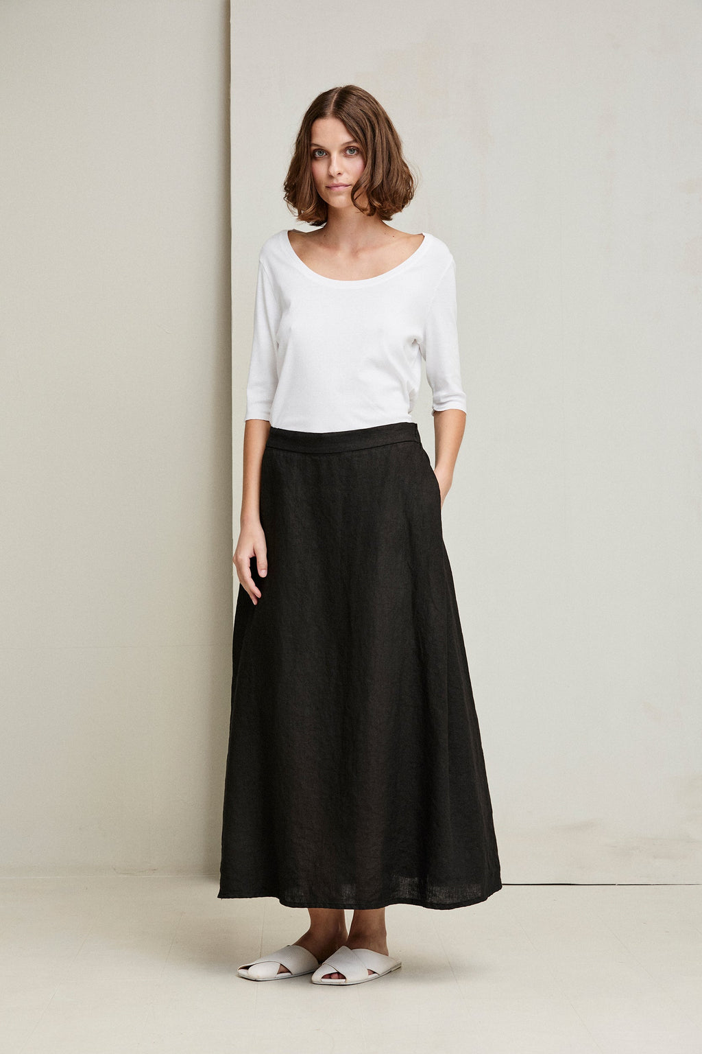 Black Linen Wide - Leg Trousers with Pockets