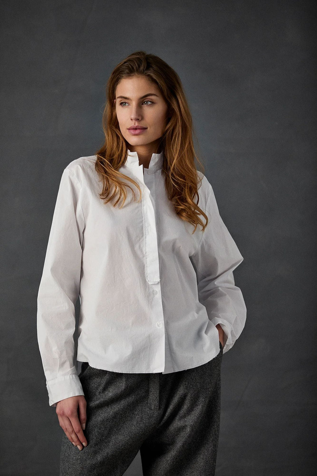 Relaxed Fit White Long - Sleeved Shirt
