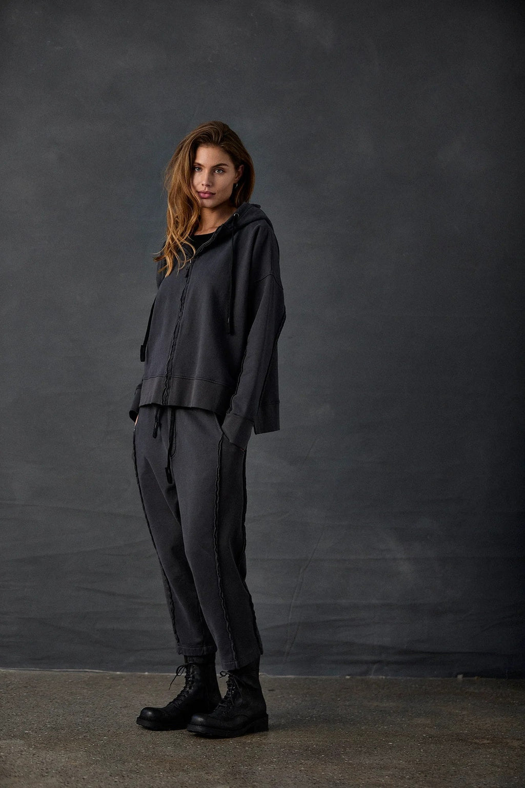 Cuffed Drawstring Casual Trousers