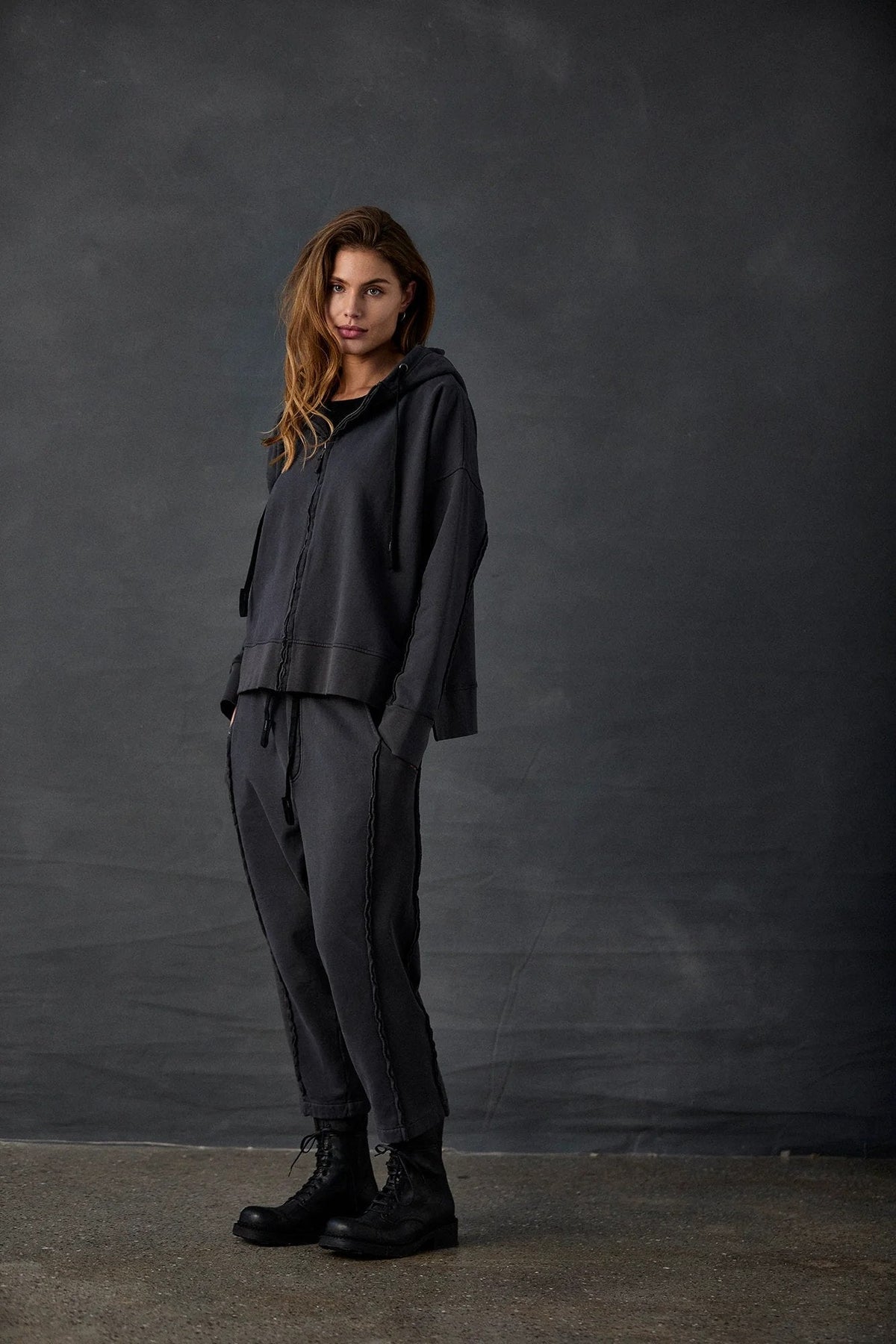 Cuffed Drawstring Casual Trousers