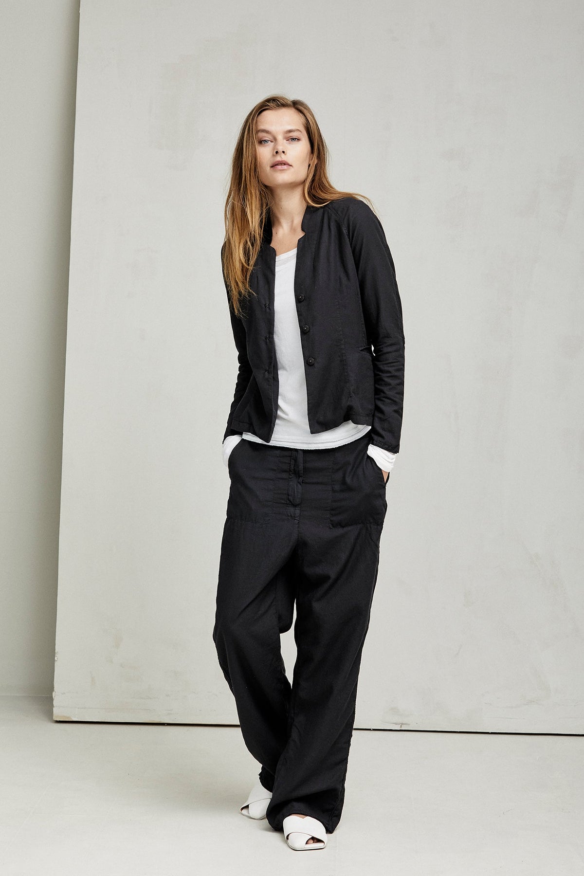 Casual Black Lightweight Jacket with Cool Cuffs