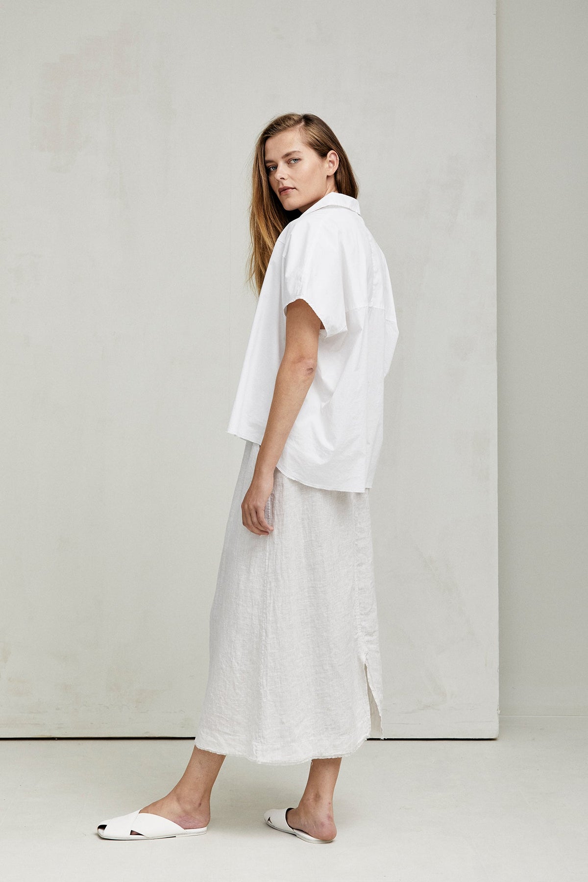 White Short - Sleeved Simple Button - Up Shirt