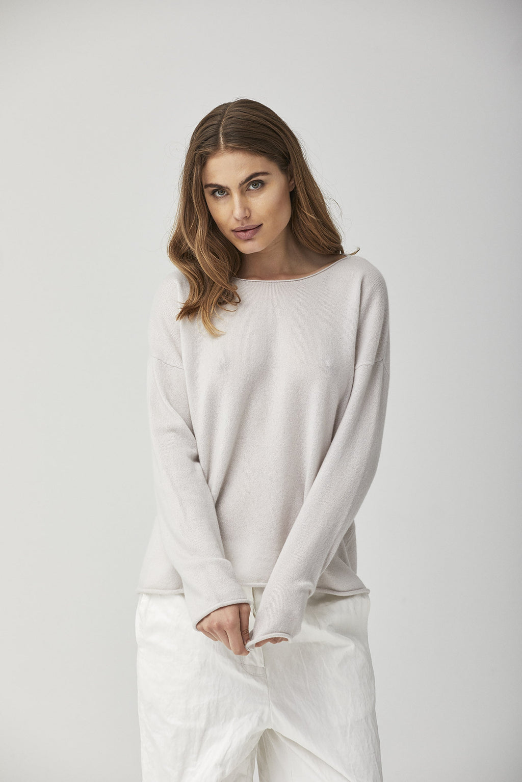 Back Fork Design Simple Knitted Cardigan