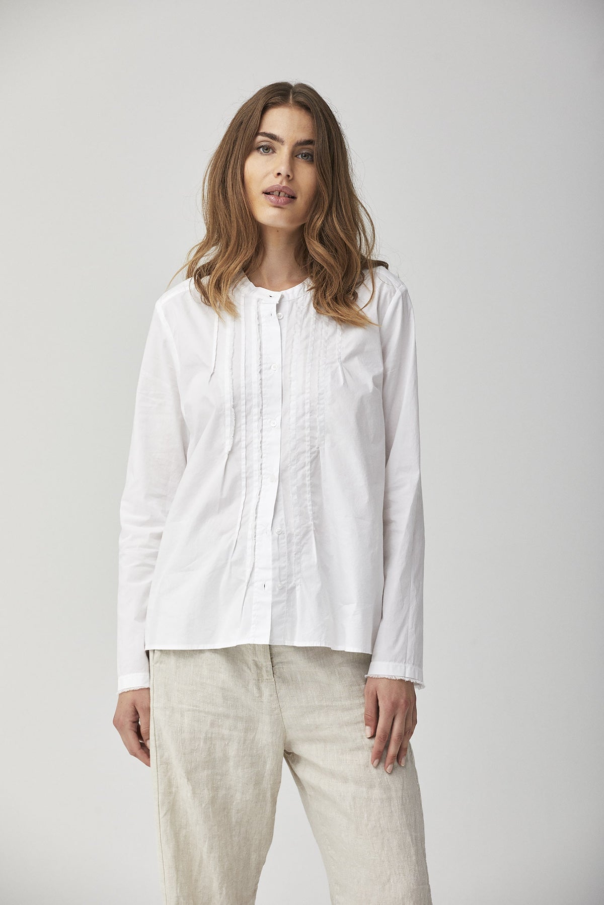White Simple-Style Long-Sleeve Button-Up Shirt