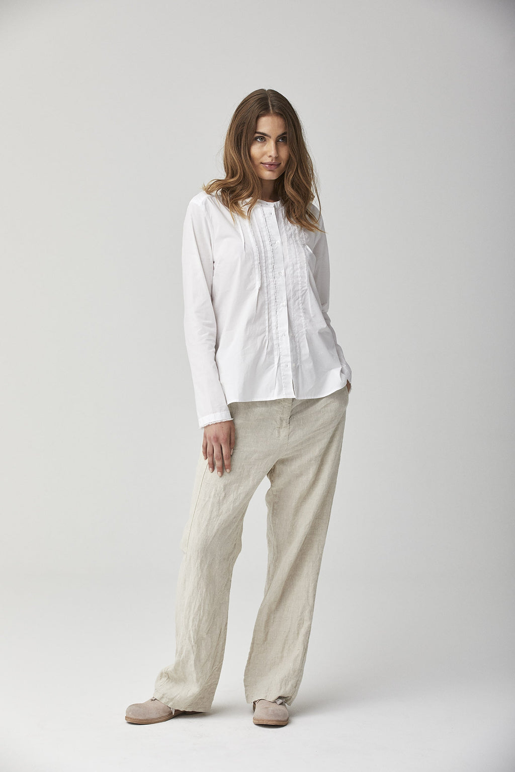 White Simple-Style Long-Sleeve Button-Up Shirt