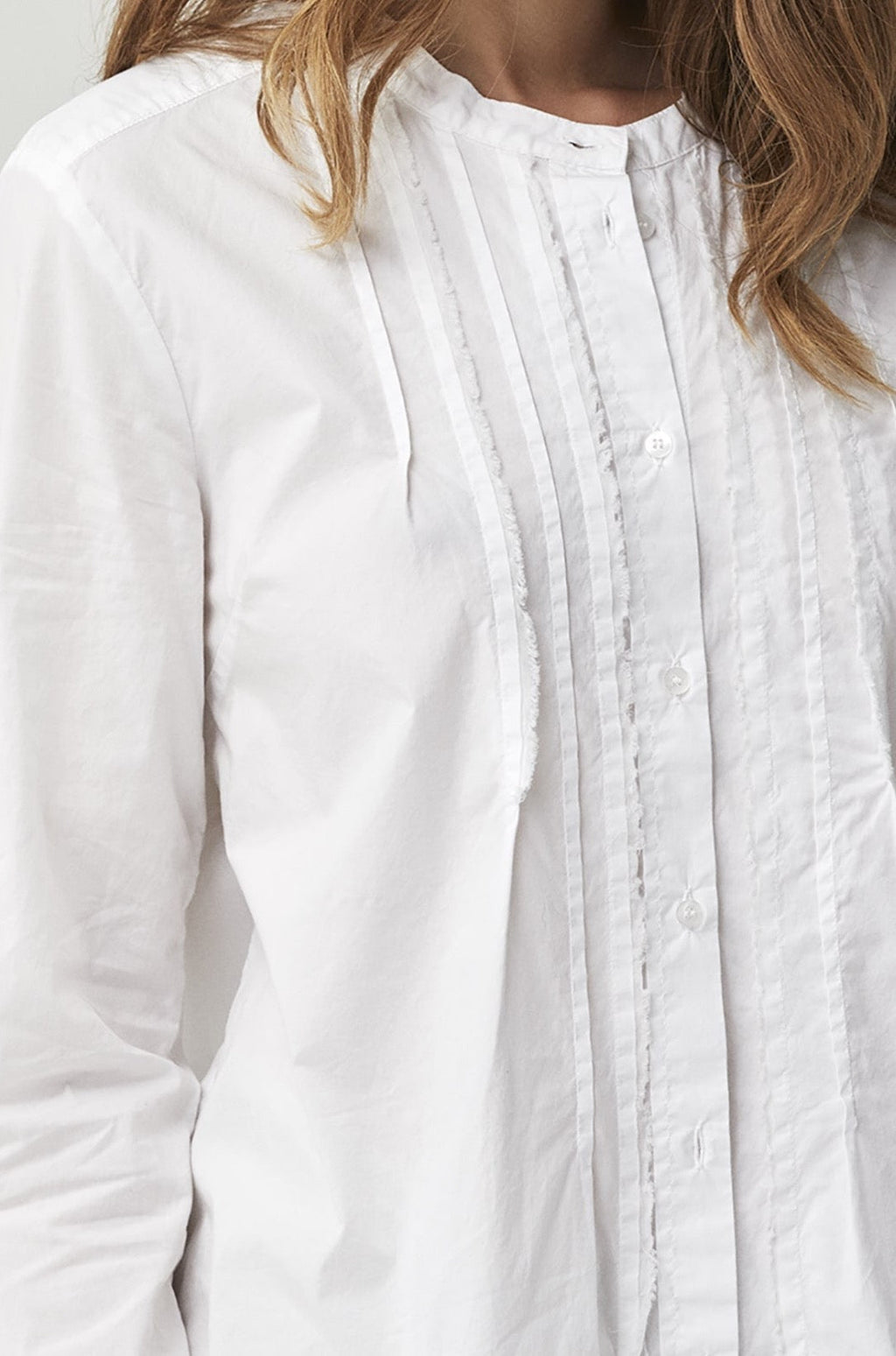 White Simple-Style Long-Sleeve Button-Up Shirt