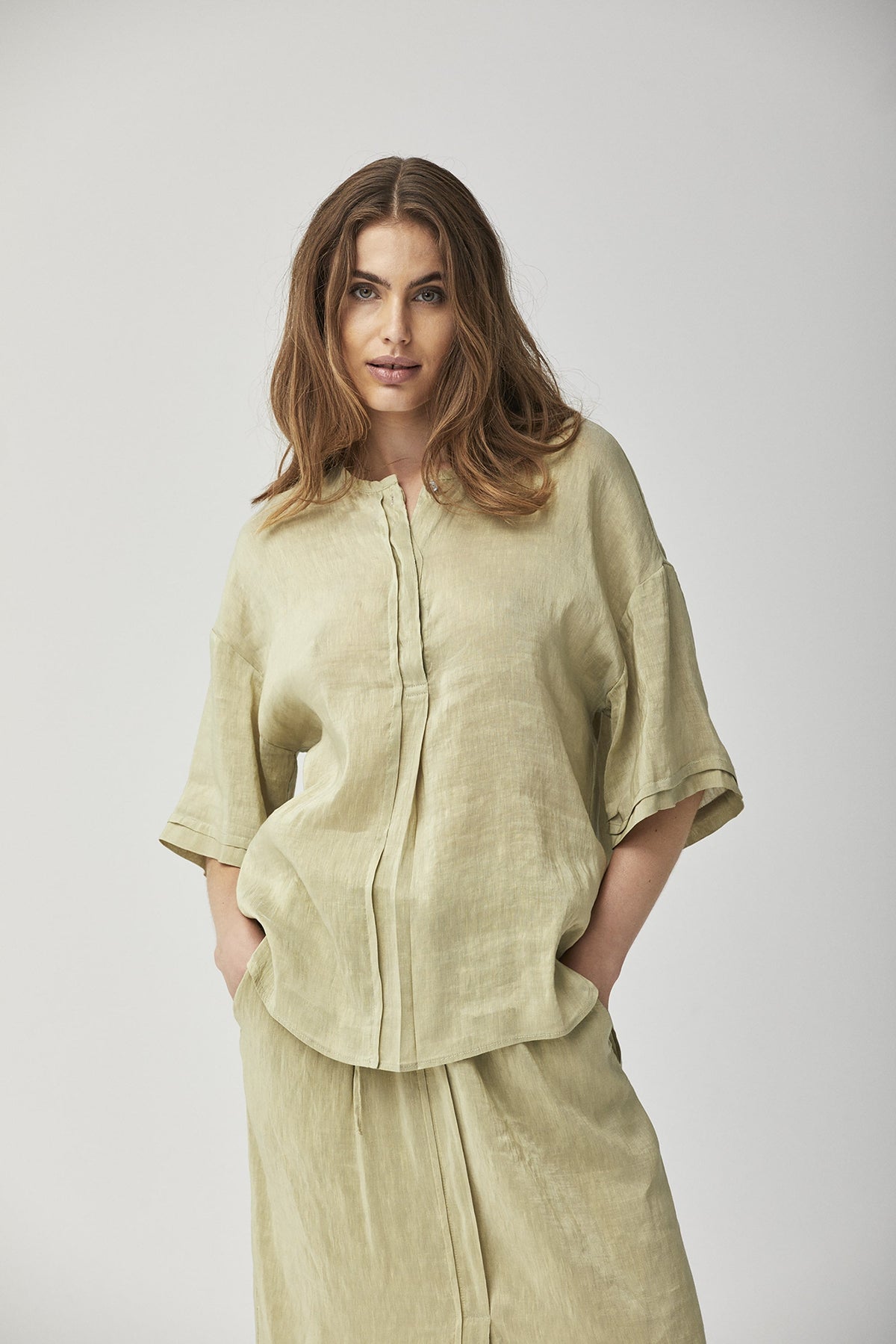 Eco Friendly Linen Short Sleeved Button Up Shirt