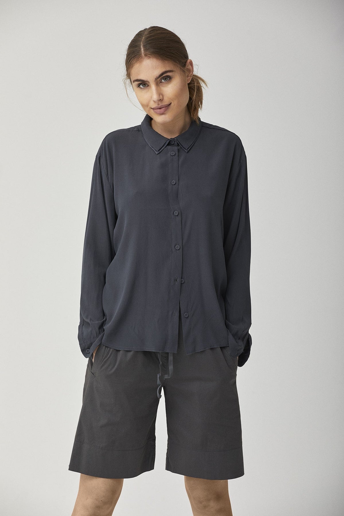 Casual Loose-Fit Long-Sleeve Shirt