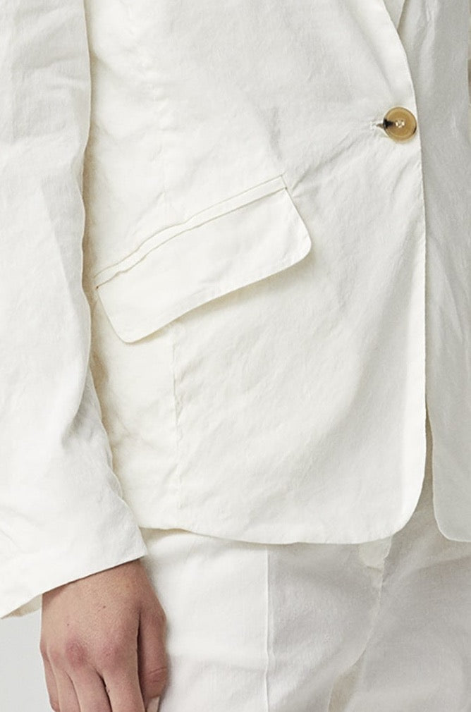 White Linen Slim-Fit Single-Breasted Blazer