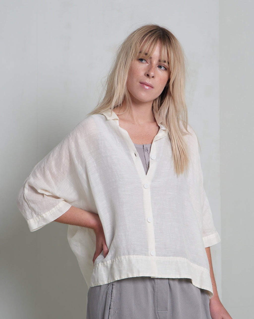 White Cotton Linen Loose Buttoned Open Front Blouse
