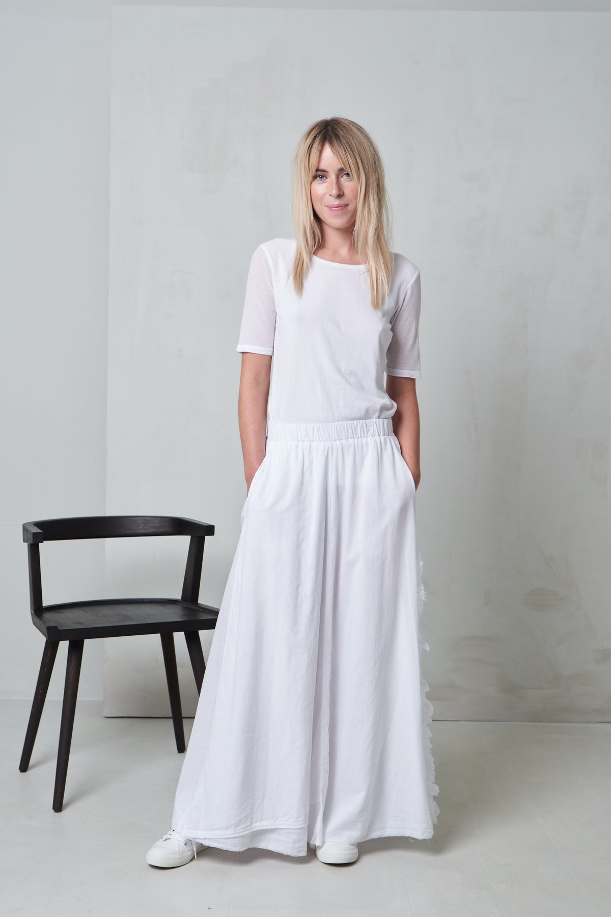 Soft White Loose-Fit Half-Sleeve T-Shirt with Pleated Hem