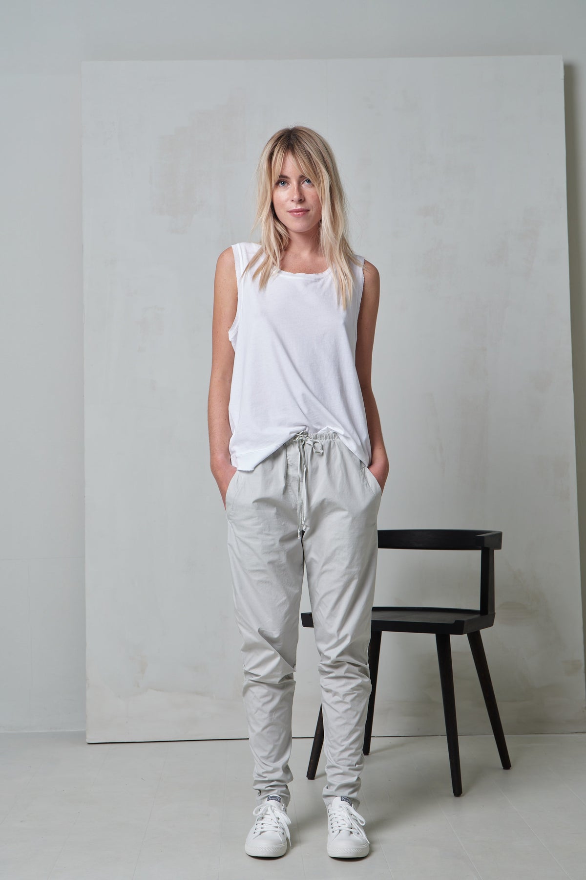 Simple Solid Color Sleeveless Tank Top