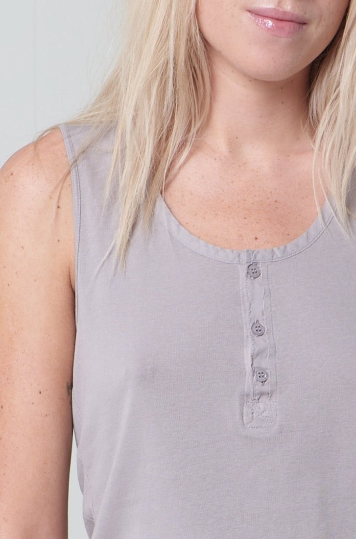 Gray Neck Button-Decorated Sleeveless Tank Top