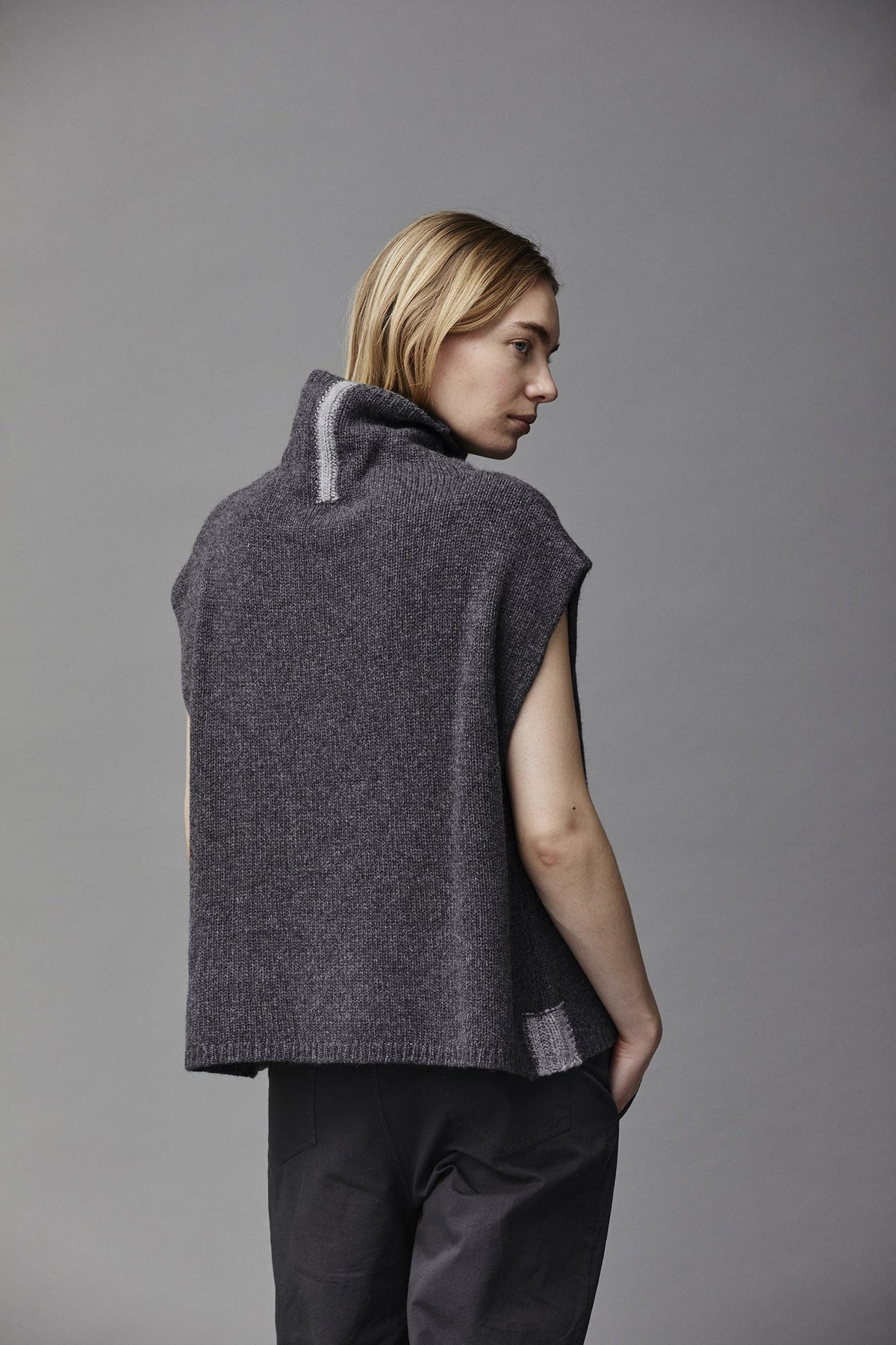 V-neck Sleeveless Cable Knit Vest
