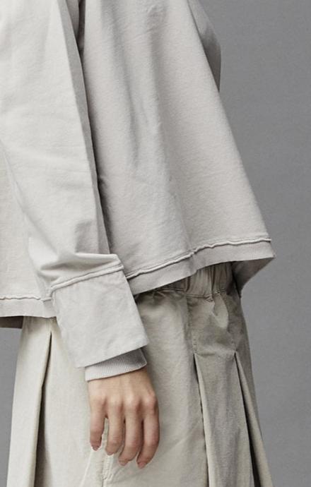 Soft Minimalist Style Round Neck Long - Sleeved Top