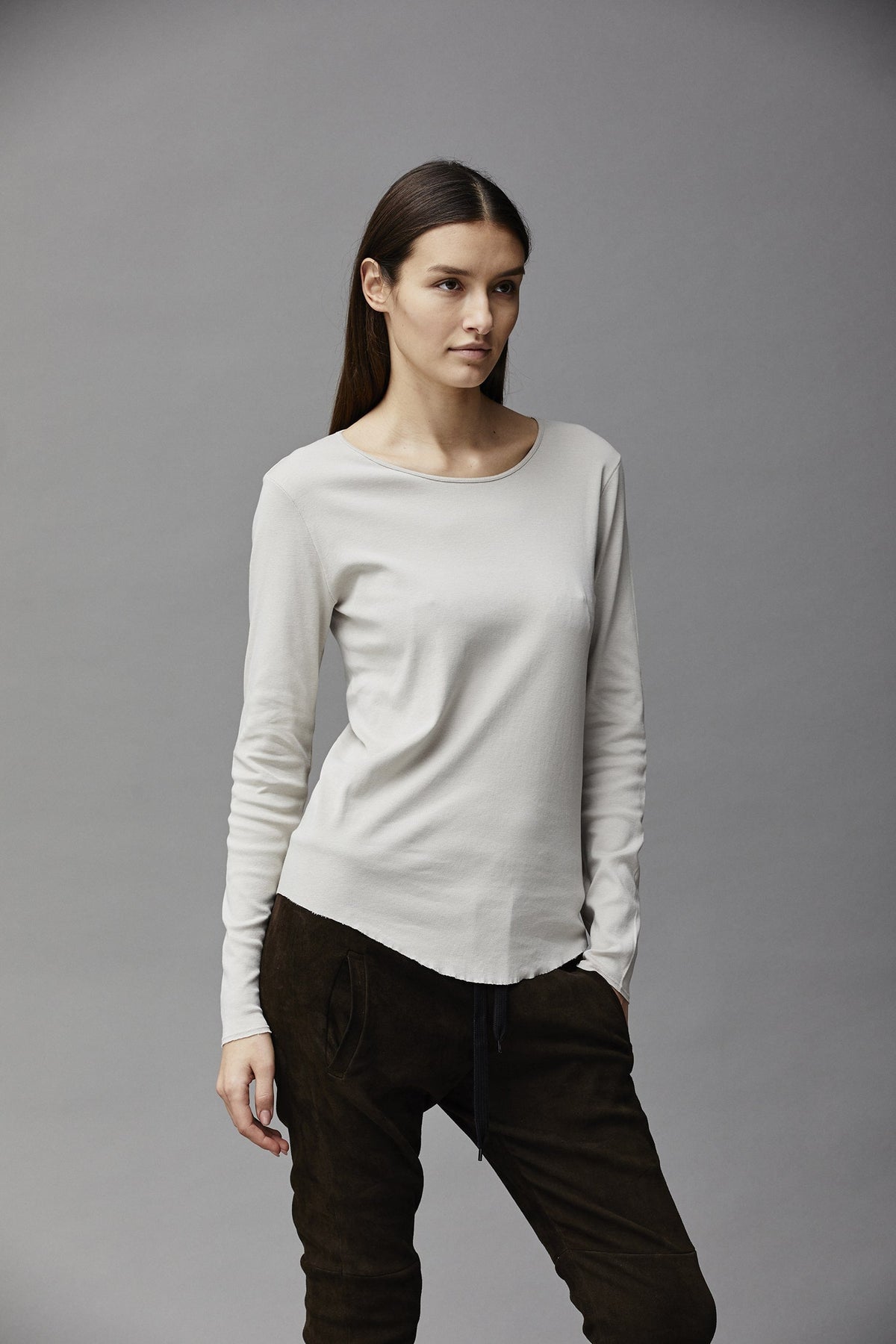 White Simple Round Neck Long Sleeves Basic Layering T-Shirt