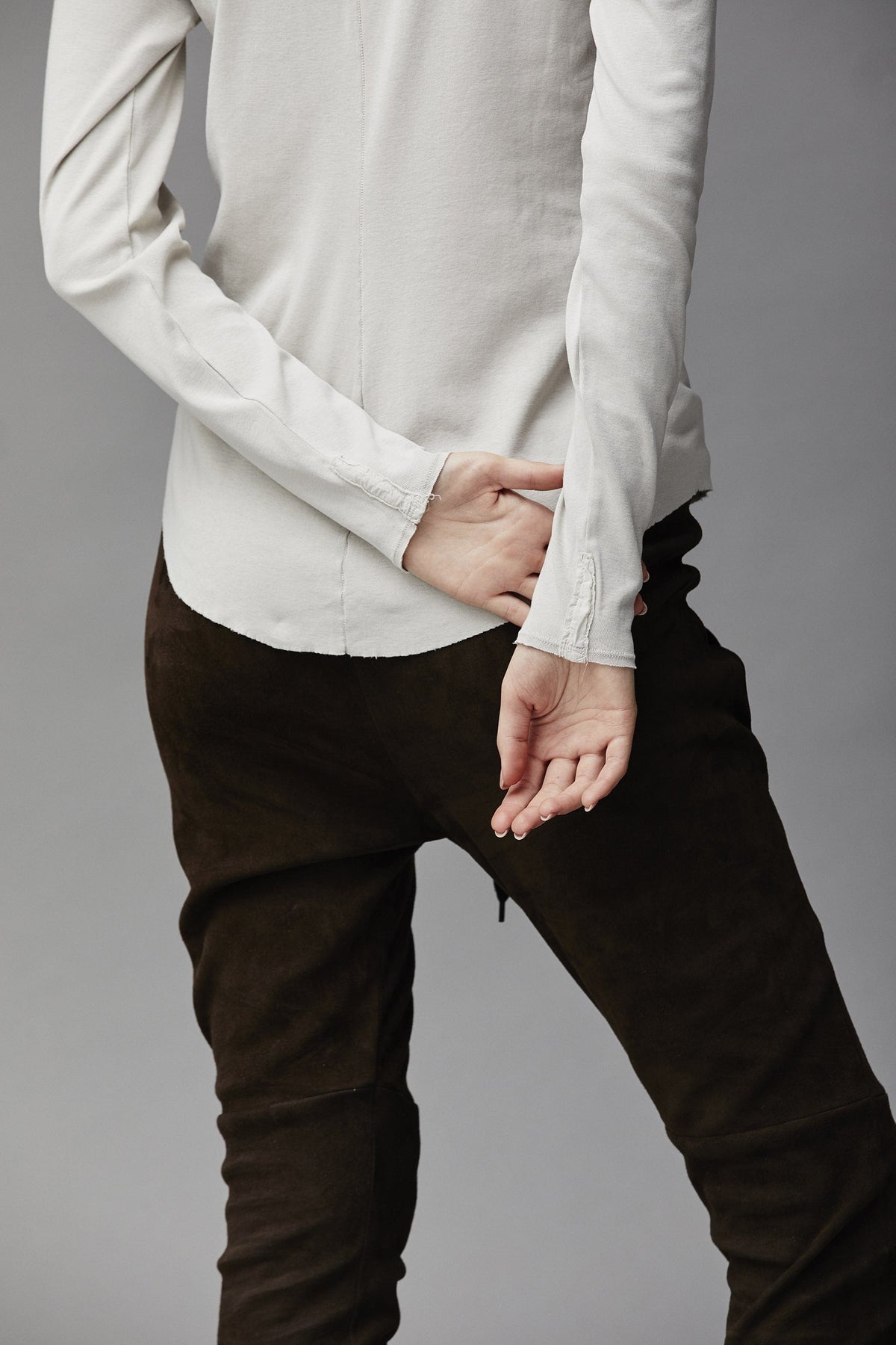 White Simple Round Neck Long Sleeves Basic Layering T-Shirt