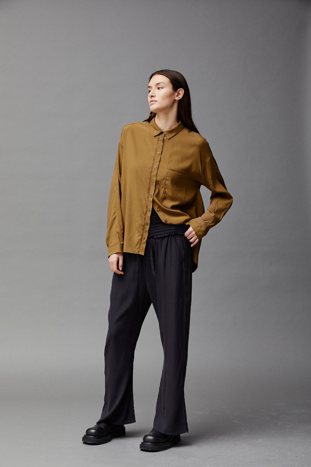 Simple Style Drapey Wide-Leg Trousers