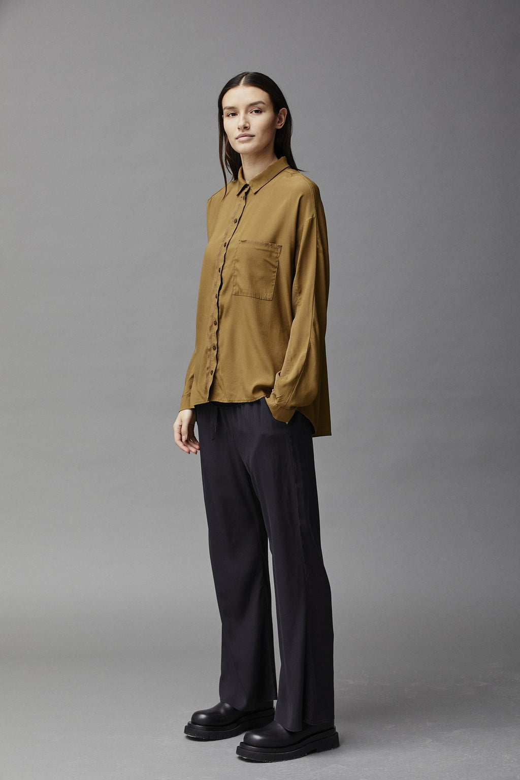 Simple Style Drapey Wide-Leg Trousers