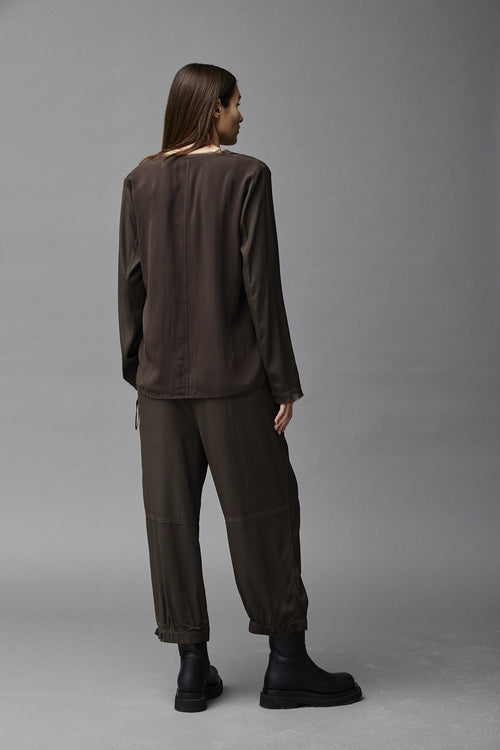 Black Simple V-Neck Long Sleeved Gathered Blouse