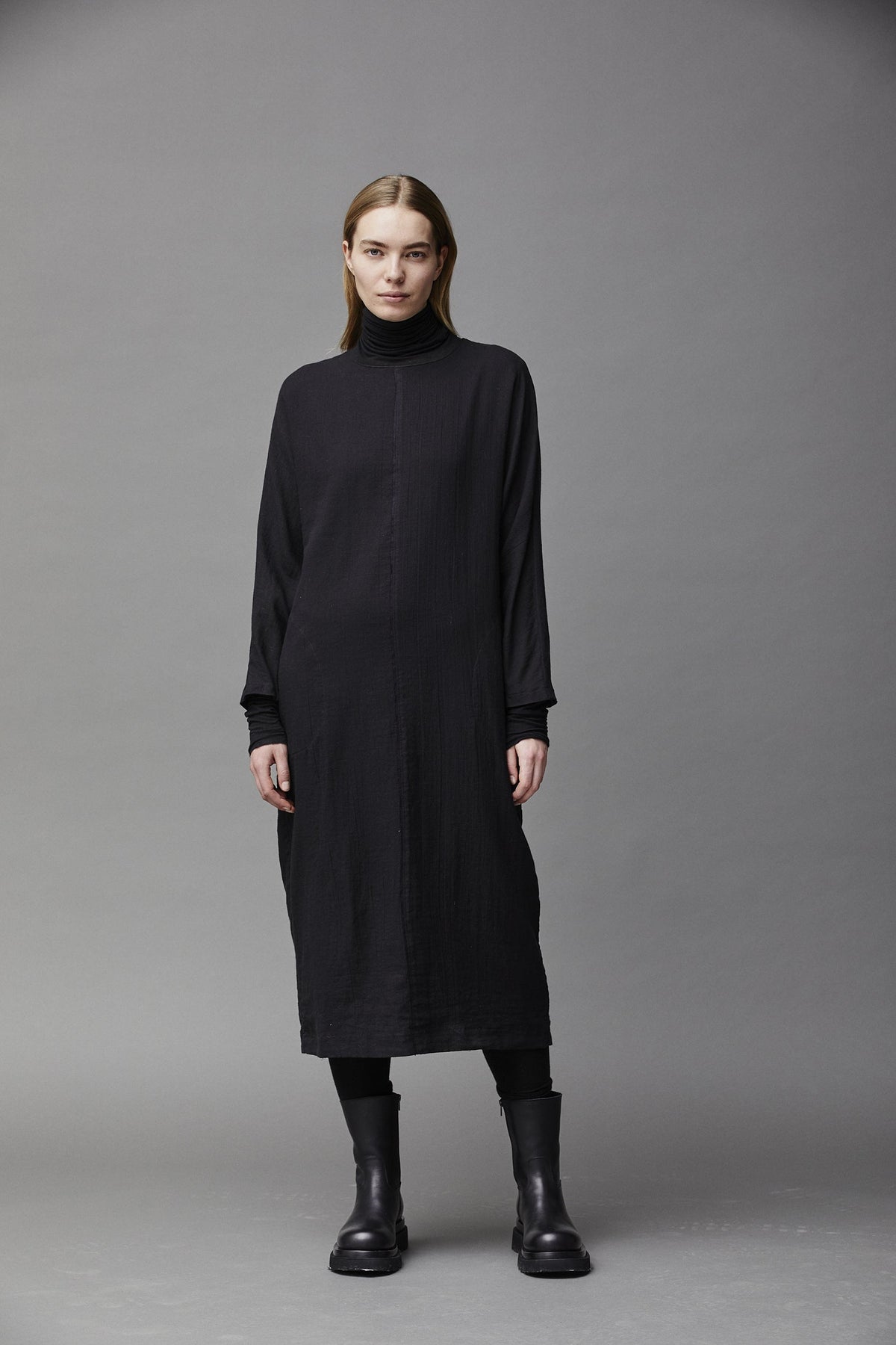 Black Long - Sleeved High - Neck Minimalist Long Dress