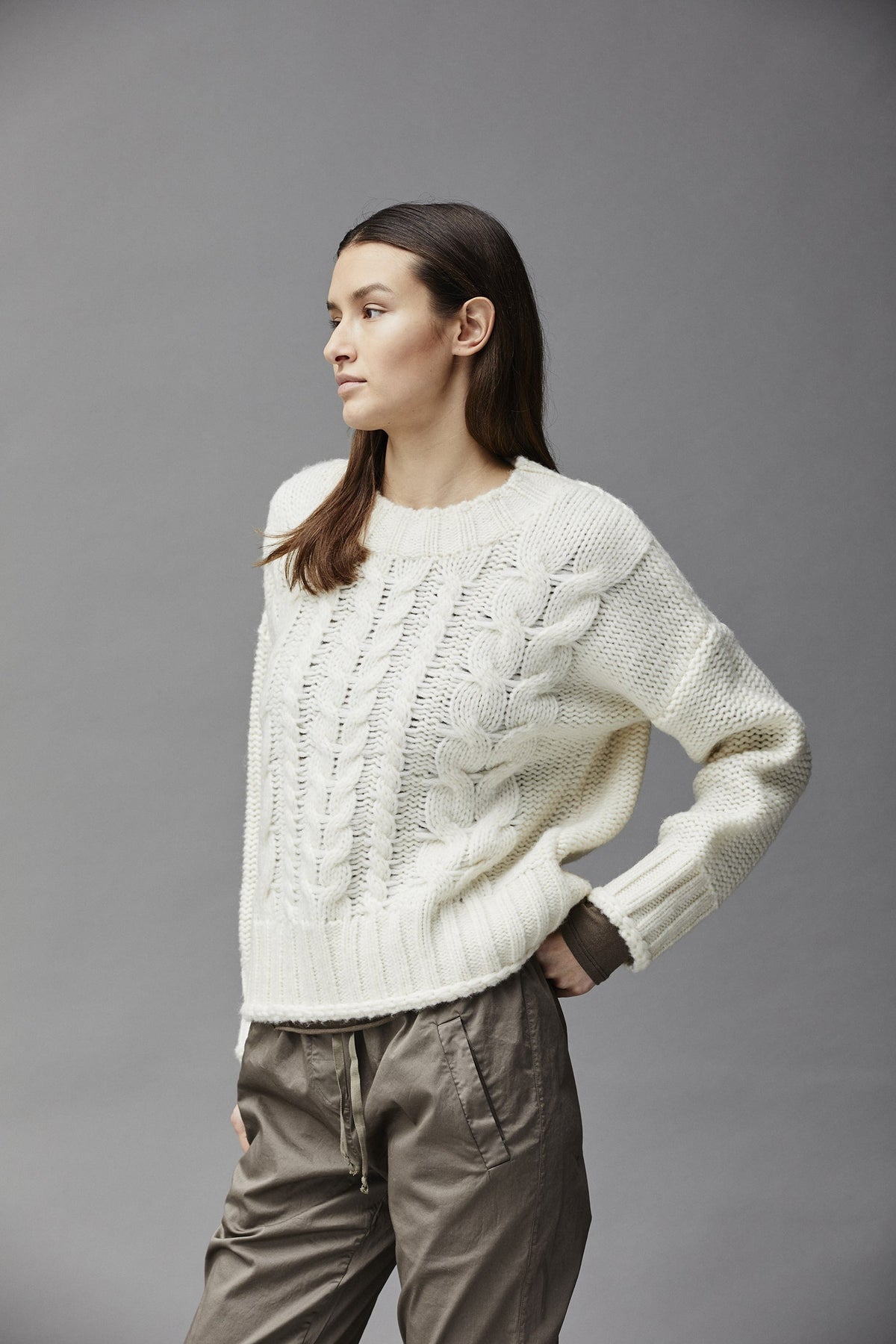Chunky Cable Knit White Crew Neck Sweater