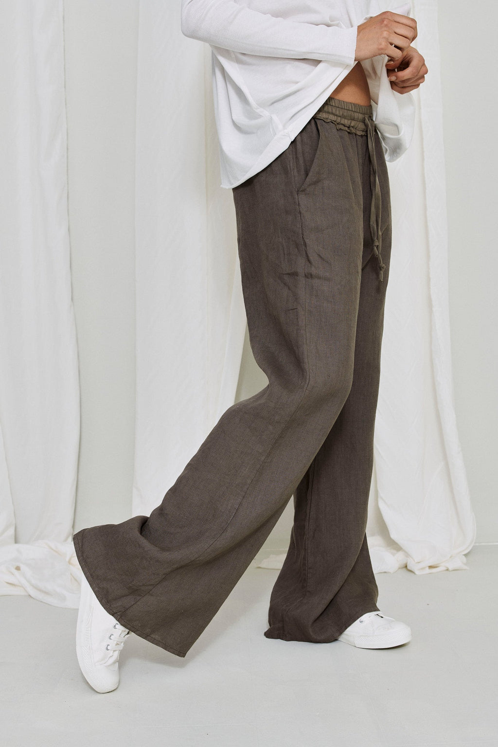Lightweight Breathable Wide-Leg Pants