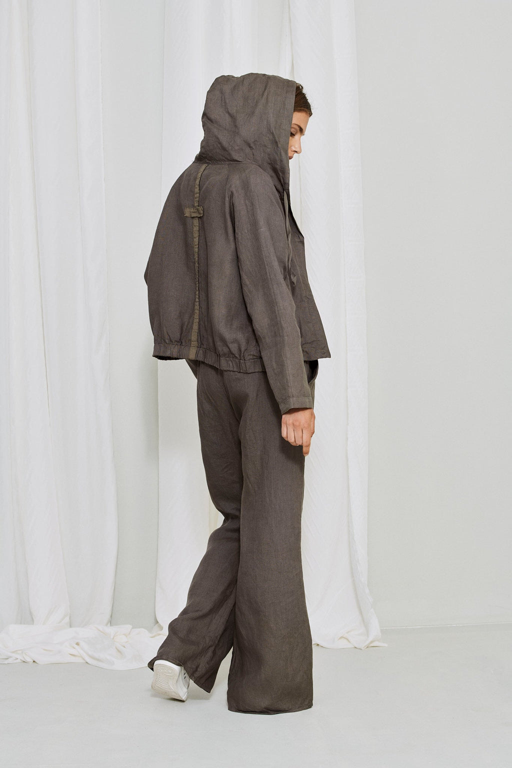 Lightweight Breathable Wide-Leg Pants