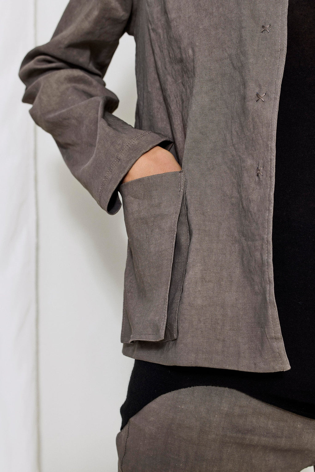 Elegant Grey Linen-Blend Buttoned Jacket with Pockets
