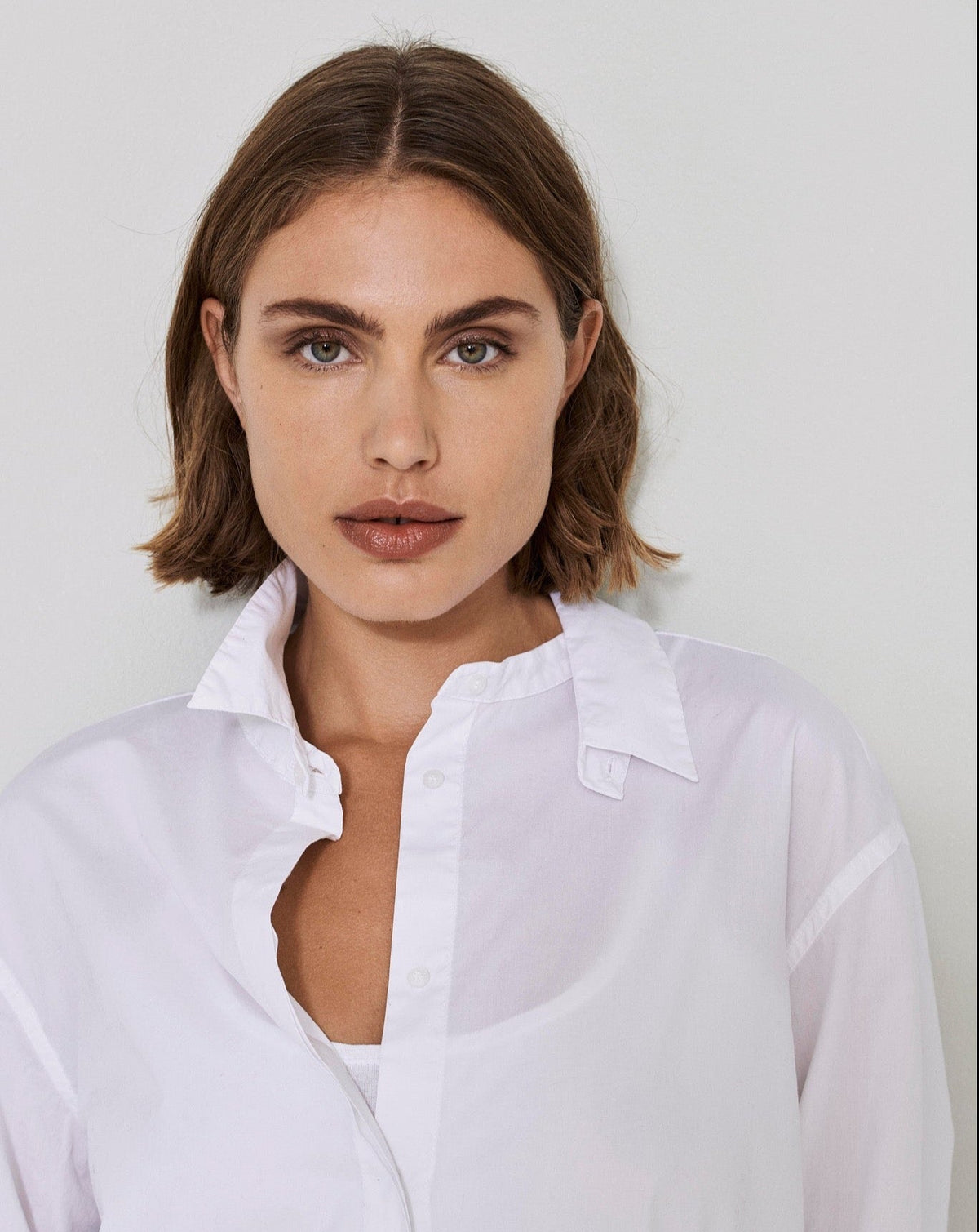 White Simple Casual Long - Sleeved Shirt