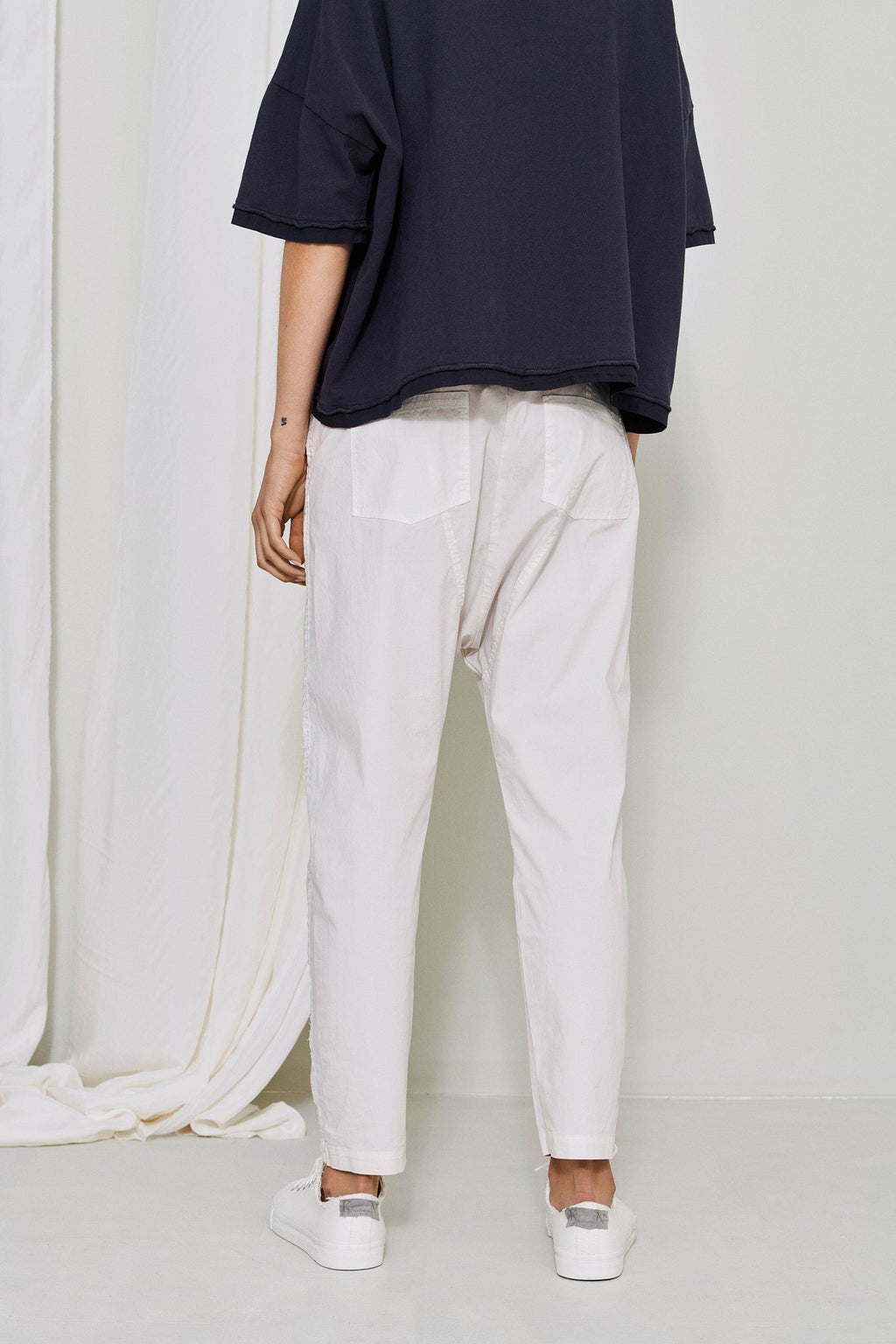 Trendy White Slim-Fit Casual Pants