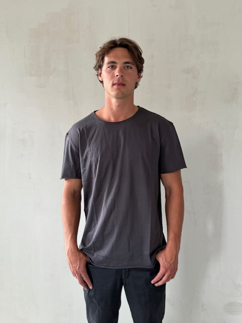 Comfortable Black Short Sleeved Round Neck T-Shirt